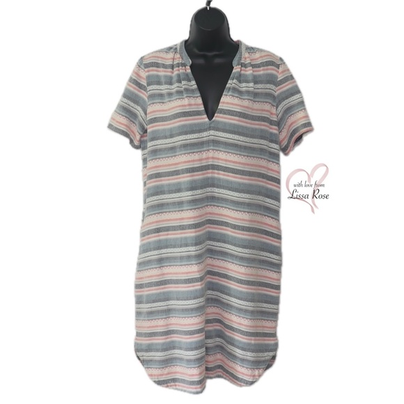 The Odells Dresses & Skirts - Hard to Find Odells V-neck Collared Woven Geometric Pattern Dress